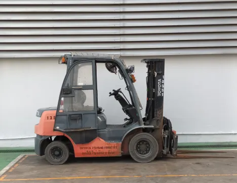 Xe nâng dầu Toyota 2,5 tấn 62 - 8FD25 sản xuất 2021 