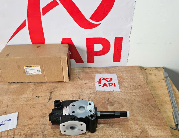 Van Chia Nhớt Xe Xúc Lonking 50NC Chính Hãng