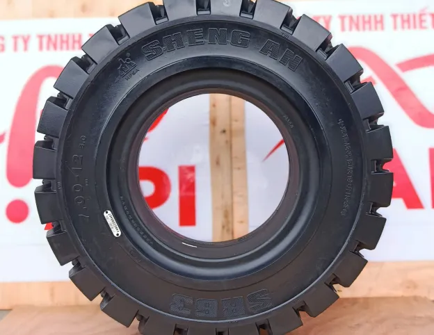  7.00-12 Lốp Đặc Xe Nâng Sheng An SR63 – Bền Bỉ, Chịu Tải Cao