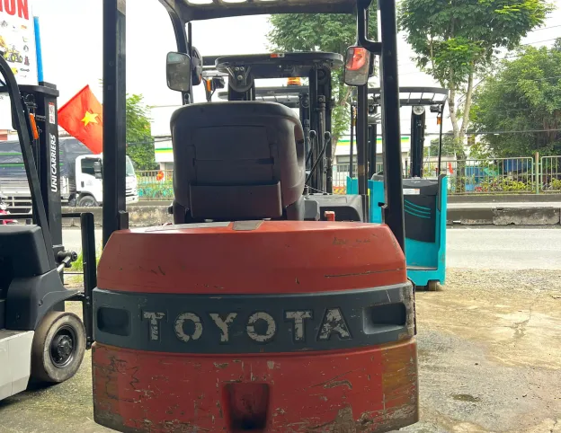 Xe Nâng Điện Ngồi Lái Toyota 7FB15 – 1.5 Tấn